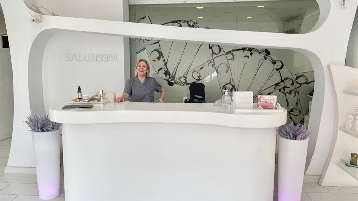 Clínica Estetica SALUTISSIM SALOU grup Ciscar Clinic
