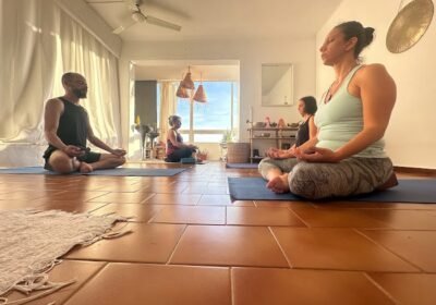 María Barmpagiorgi – Yoga – Masajes- LNT- Kundalini