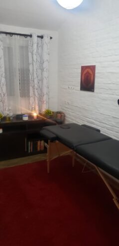 MASAJES TERAPEUTICOS Y RELAJANTES ESPECIALES