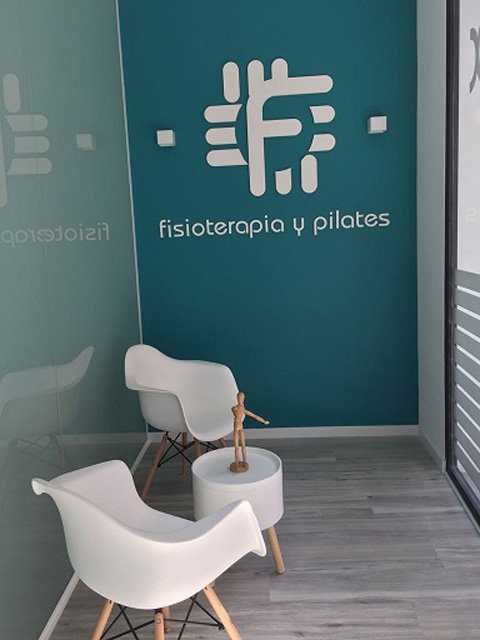 1740509889 249 Clinica Fisiolax Fisioterapia y Pilates Clínica Fisiolax. Fisioterapia y Pilates