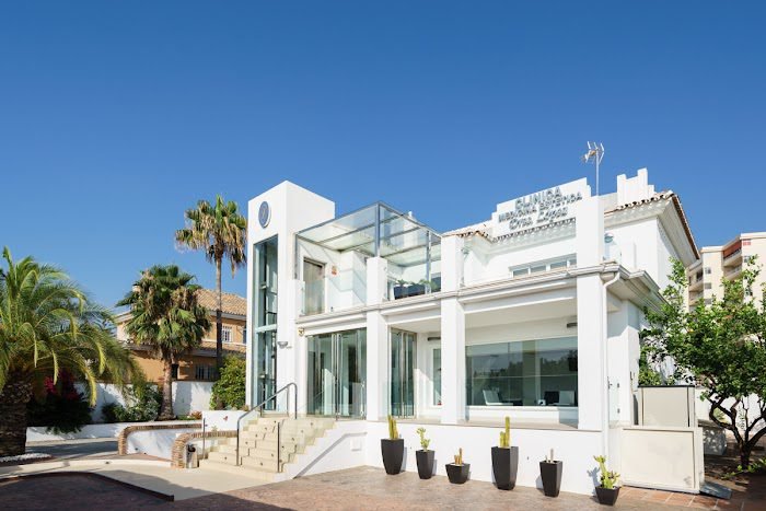 Masajistas en Los Álamos (Torremolinos)