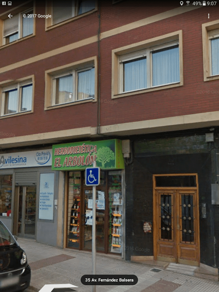 Masajistas en El Arbolón (Avilés)