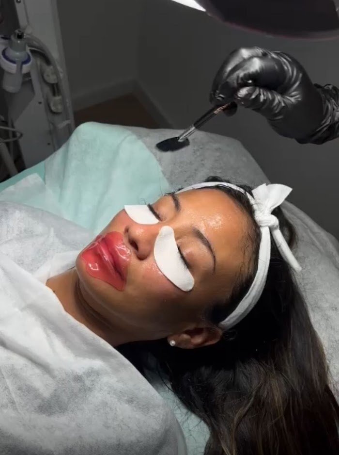 1743927127 683 Tu Mirada Perfecta TMP Salon de pestanas y cejas Limpiezas Tu Mirada Perfecta -TMP Salón de pestañas y cejas. Limpiezas faciales, Spa capilar.