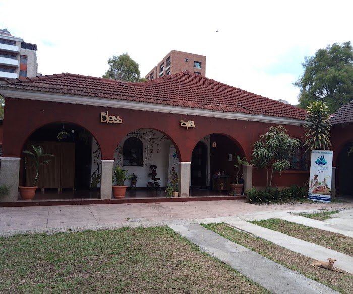 Masajistas en Santiago Sacatepéquez (Antigua Guatemala)